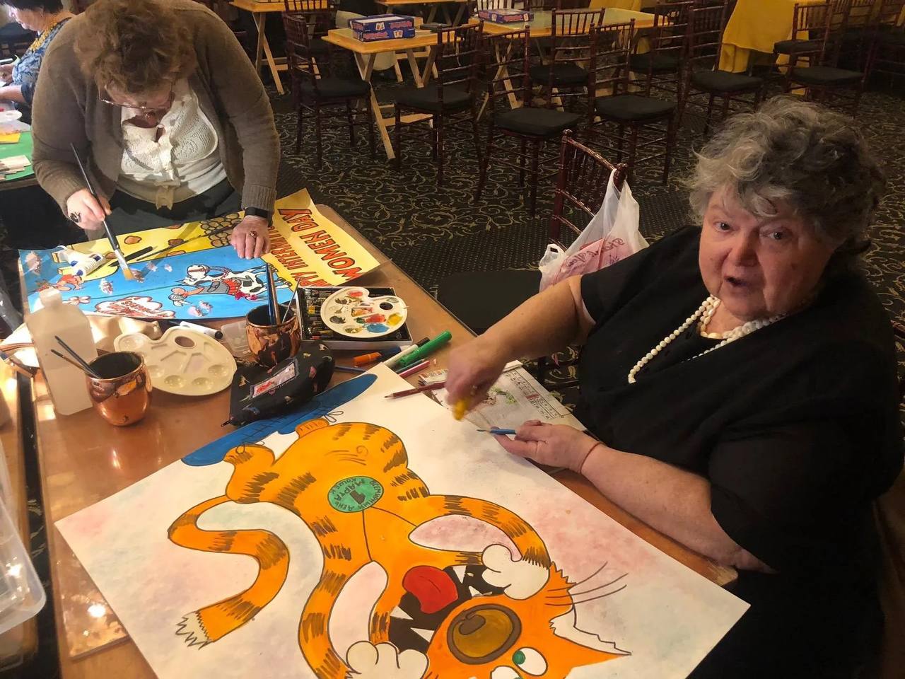 Art sessions with elderly participants